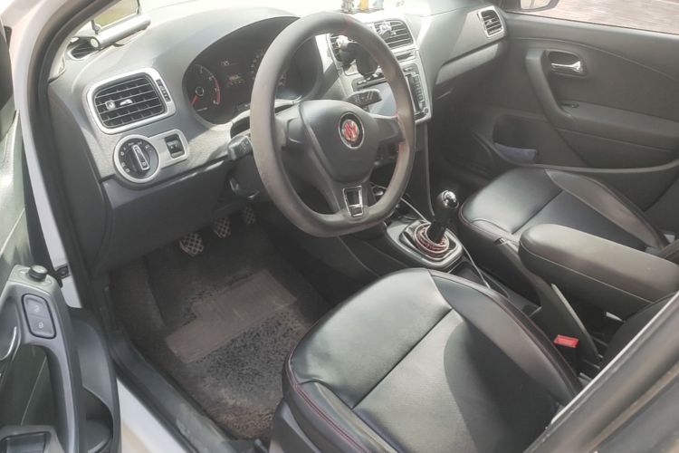 Volkswagen Polo 2016 immagine di auto #17