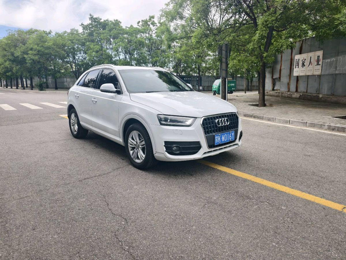 Audi Q3 2016 immagine di auto #3