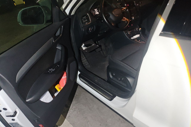 Audi Q3 2016 #18 Audi Q3 2016 car image #18