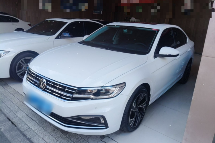 Volkswagen Bora 2022 car image #2