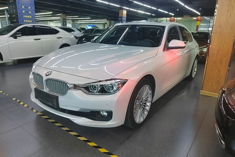 BMW 3 Series 2018 #2 BMW 3 Series 2018 car image #2