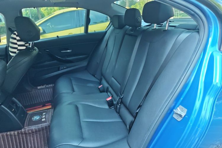BMW 3 Series 2018 #19 BMW 3 Series 2018 car image #19