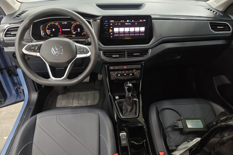 Volkswagen Tharu 2024 car image #10