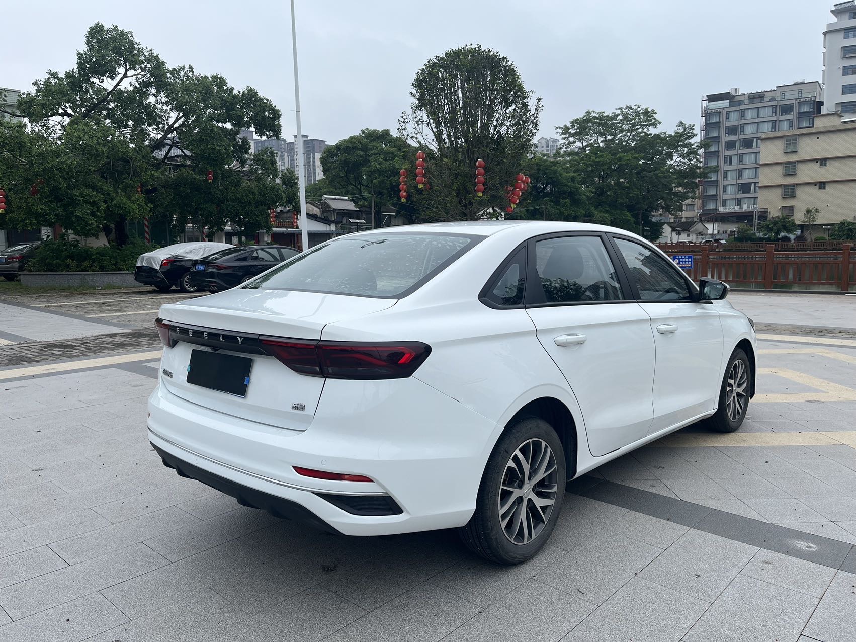 GEELY Emgrand 2023 imagem de carro #9