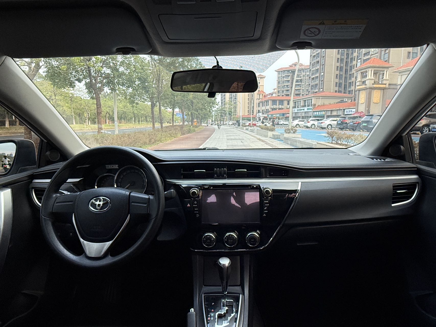 2017 immagine di auto #6