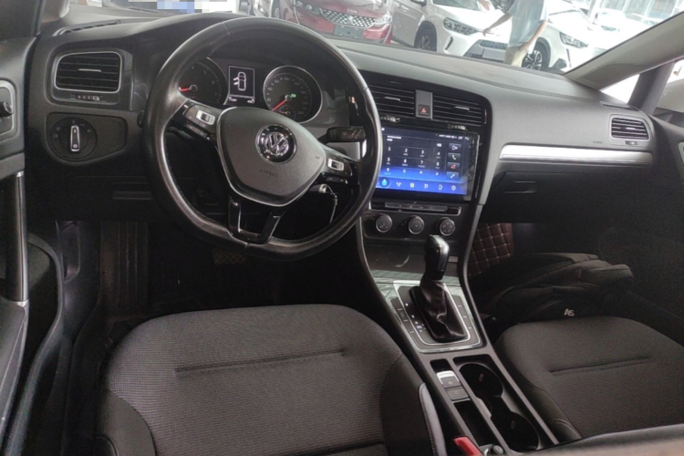 Volkswagen Golf 2018 #11 Volkswagen Golf 2018 car image #11