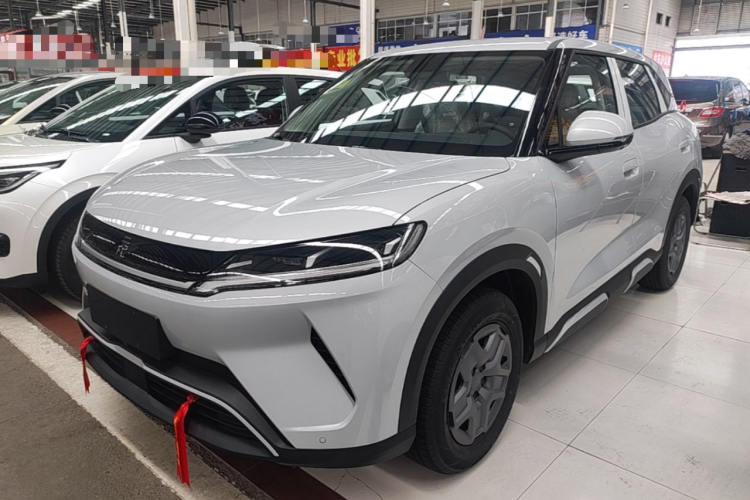 BYD YuanUP 2026 car image #2