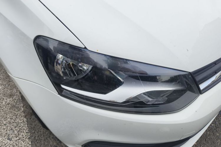 Volkswagen Polo 2018 car image #8
