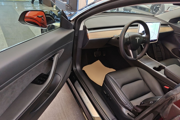 Tesla Model 3 2020 #16 Tesla Model 3 2020 car image #16