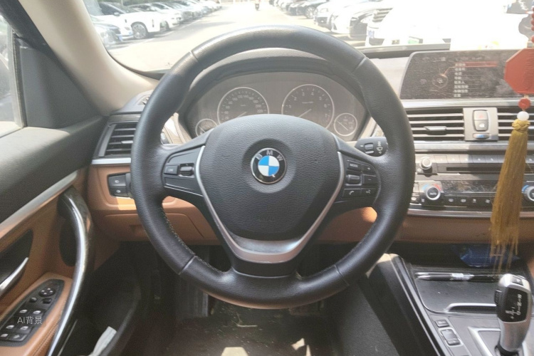 BMW 3 Series GT 2016 car image #12