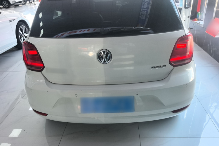 Volkswagen Polo 2015 صورة سيارة #6