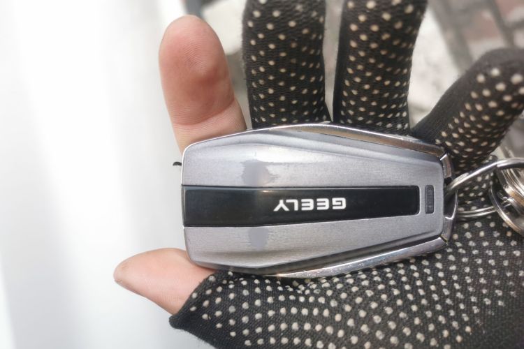 GEELY Coolray 2024 immagine di auto #11