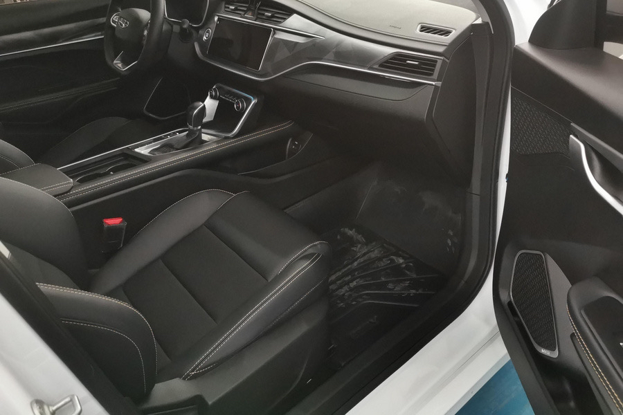 GEELY Binray 2021 car image #5