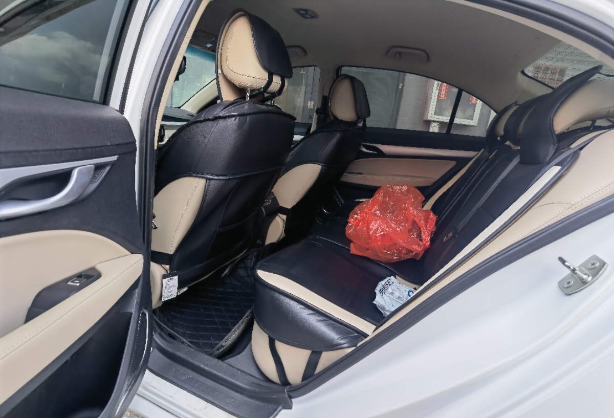 GEELY Emgrand 2018 #5 GEELY Emgrand 2018 car image #5