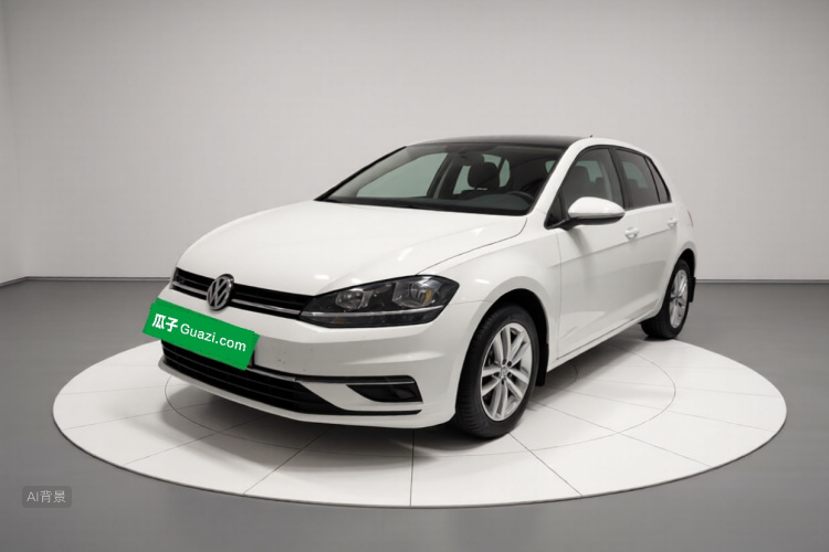 Volkswagen Golf 2019 car image #2