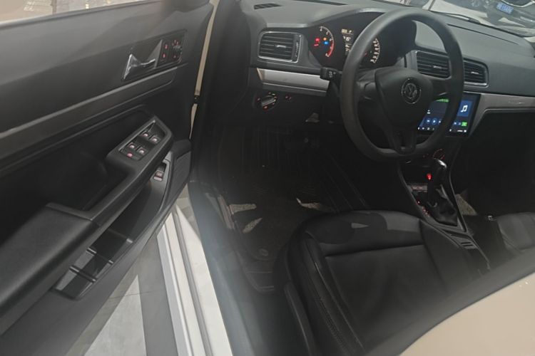 Volkswagen Lavida 2020 car image #16
