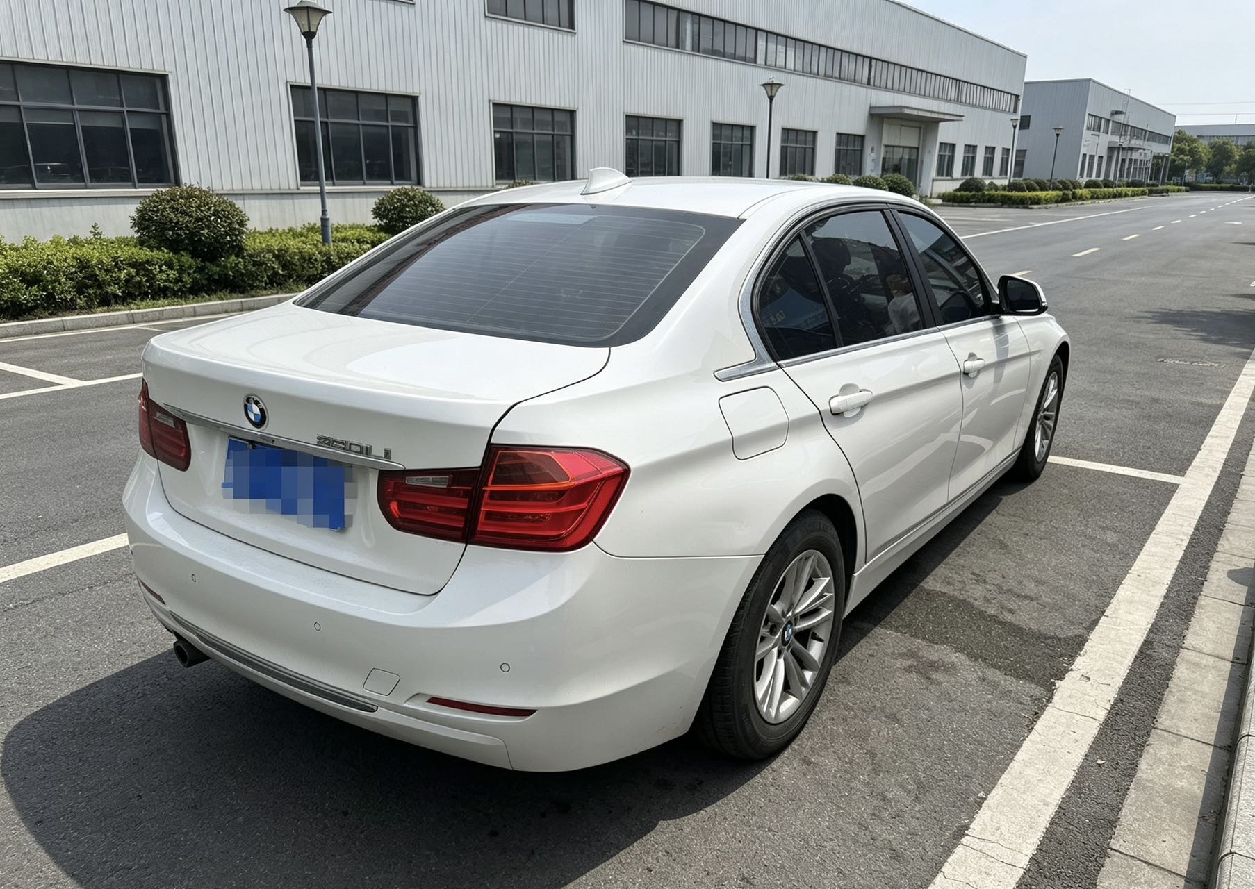 BMW 3 Series 2015 #6 BMW 3 Series 2015 car image #6