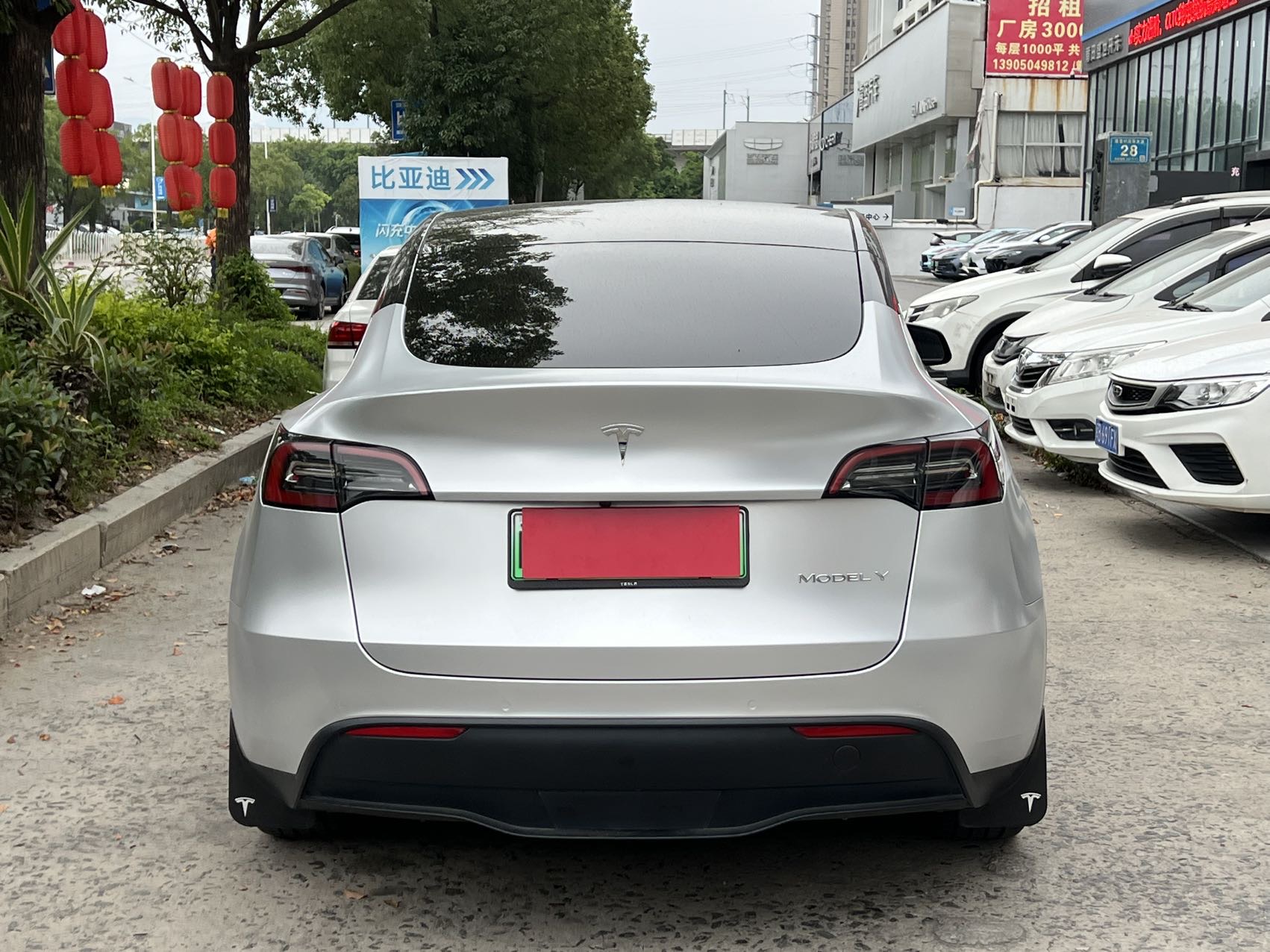 Tesla Model Y 2022 #8 Tesla Model Y 2022 car image #8