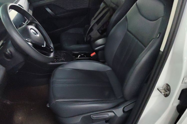 Volkswagen Tharu 2021 car image #15