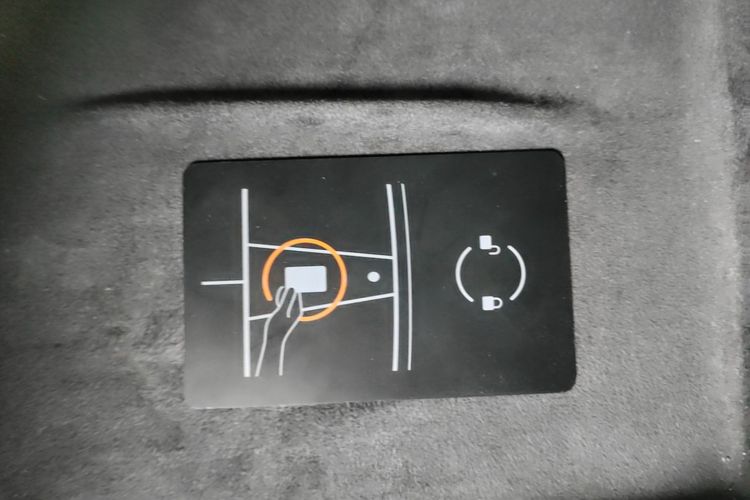Tesla Model 3 2024 #9 Tesla Model 3 2024 car image #9