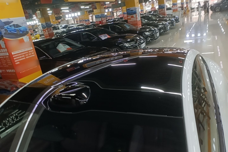 2026 #22 2026 immagine di auto #22