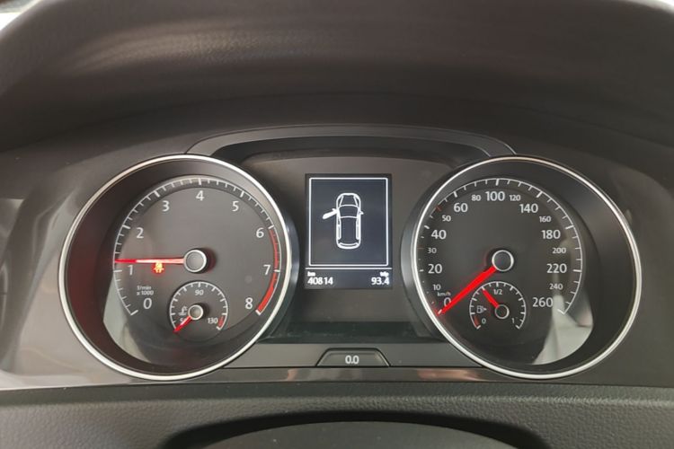 Volkswagen Golf 2017 car image #12