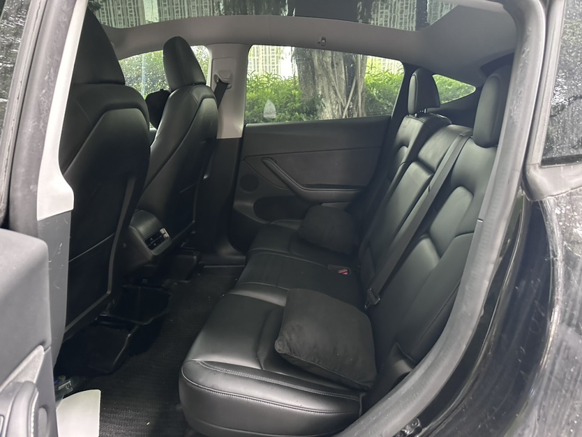 Tesla Model Y 2022 #7 Tesla Model Y 2022 car image #7