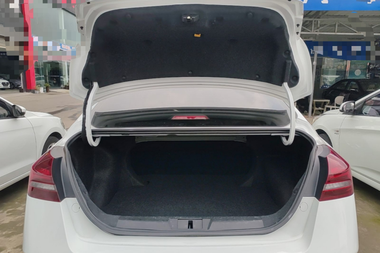 GEELY Emgrand 2021 #19 GEELY Emgrand 2021 car image #19