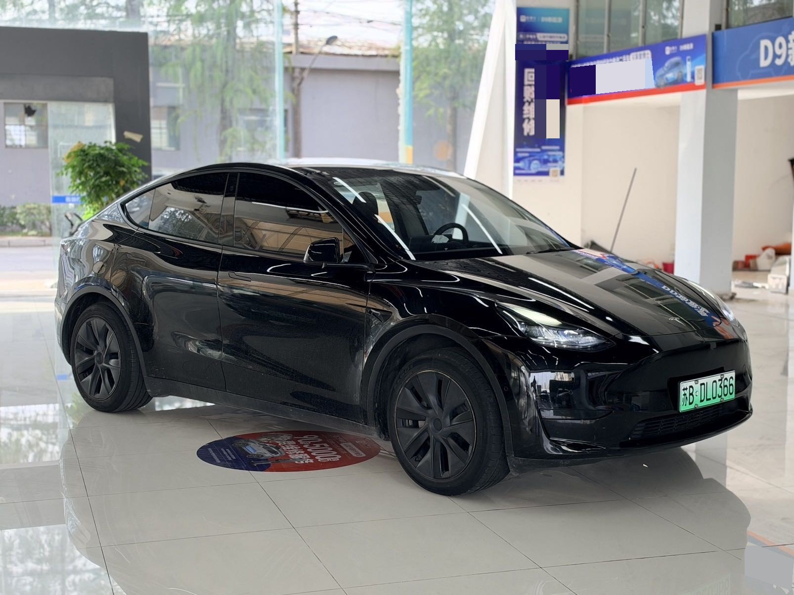 Tesla Model Y 2023 car image #3