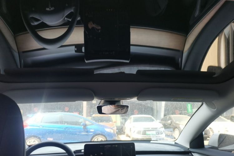 Tesla Model 3 2021 car image #18