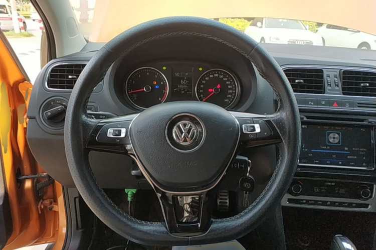 Volkswagen Polo 2016 #11 Volkswagen Polo 2016 car image #11
