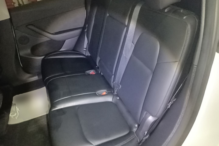 Tesla Model Y 2023 #17 Tesla Model Y 2023 car image #17