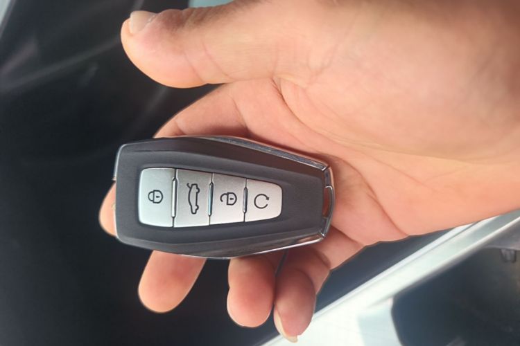 GEELY Emgrand L 2022 car image #11