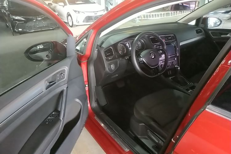 Volkswagen Golf 2019 #16 Volkswagen Golf 2019 car image #16