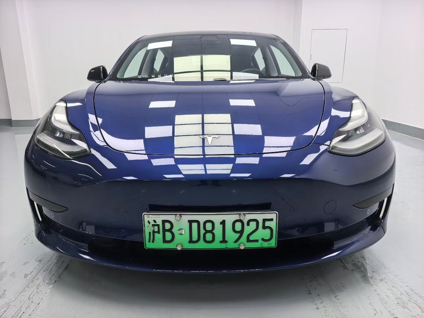 Tesla Model 3 2020 car image #2