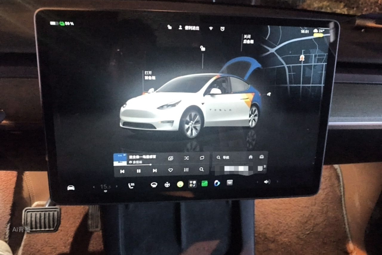 Tesla Model Y 2023 car image #13