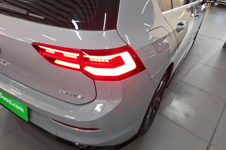 Volkswagen Golf 2022 car image #8
