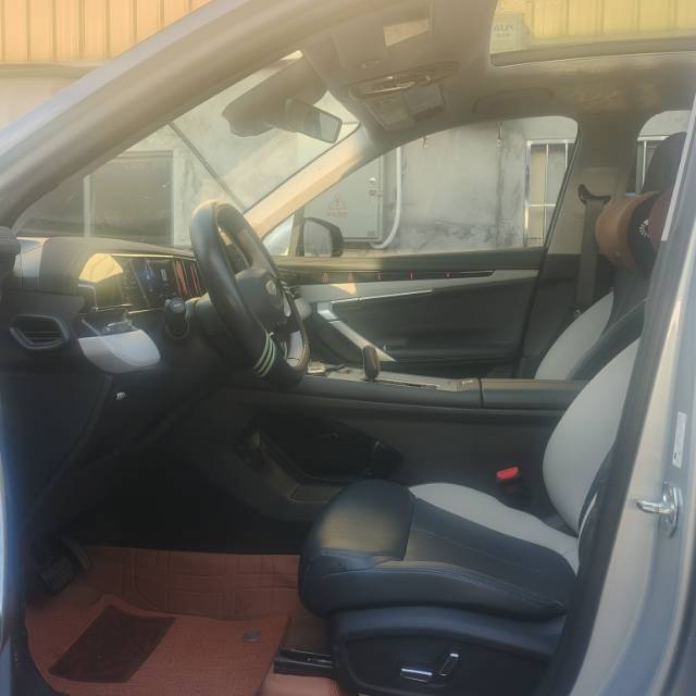 GEELY Boyue L 2025 car image #4