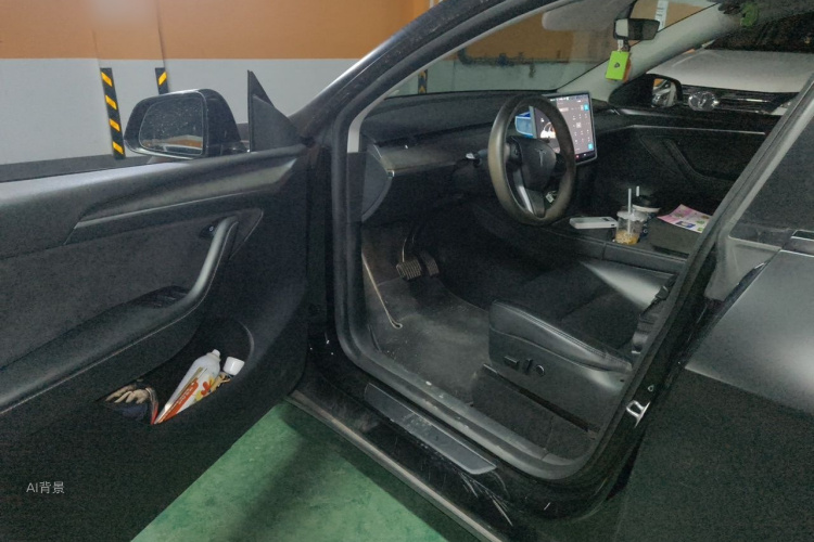 Tesla Model Y 2021 #18 Tesla Model Y 2021 car image #18