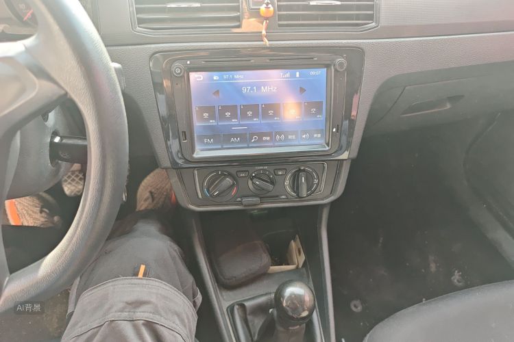 Volkswagen Santana 2017 car image #15