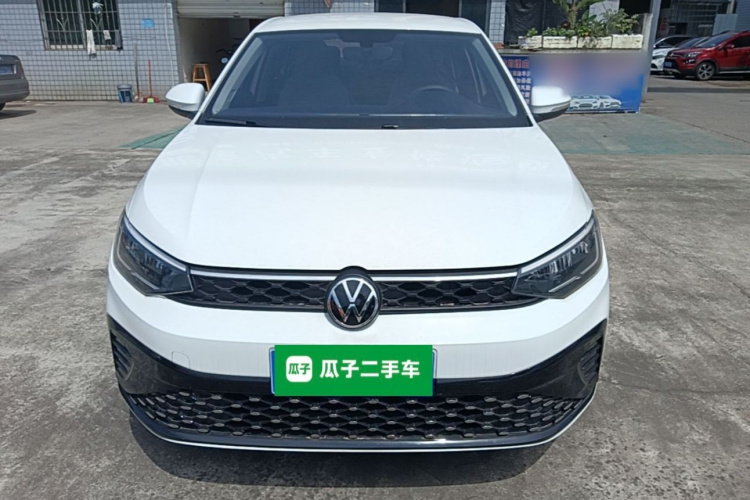 Volkswagen Lavida 2025 imagen de coche #3