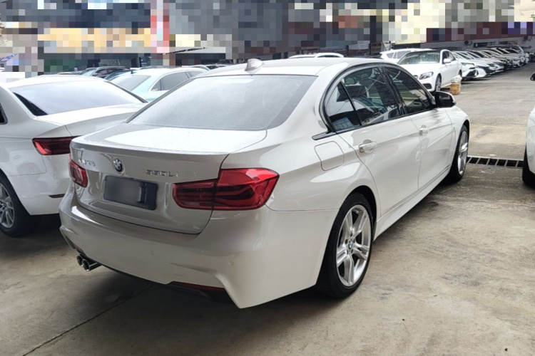BMW 3 Series 2018 #7 BMW 3 Series 2018 car image #7
