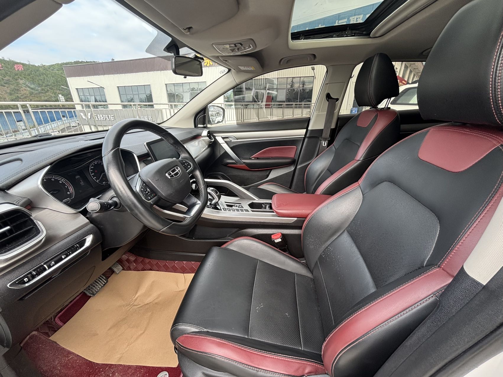 GEELY Coolray 2021 car image #4