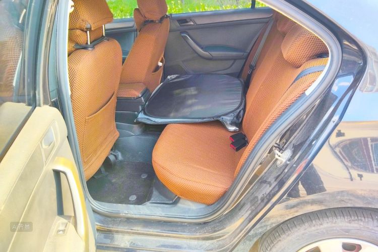 Volkswagen Santana 2015 car image #19