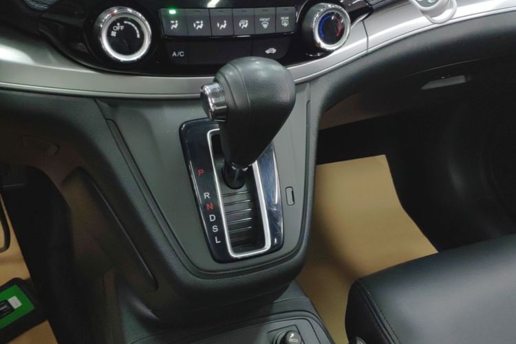 Honda CR-V 2017 immagine di auto #14