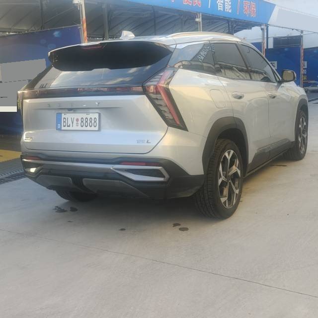 GEELY Boyue L 2025 car image #9