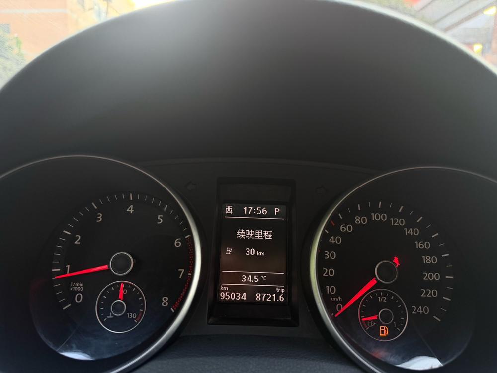 Volkswagen Golf (Imported) 2012 immagine di auto #9