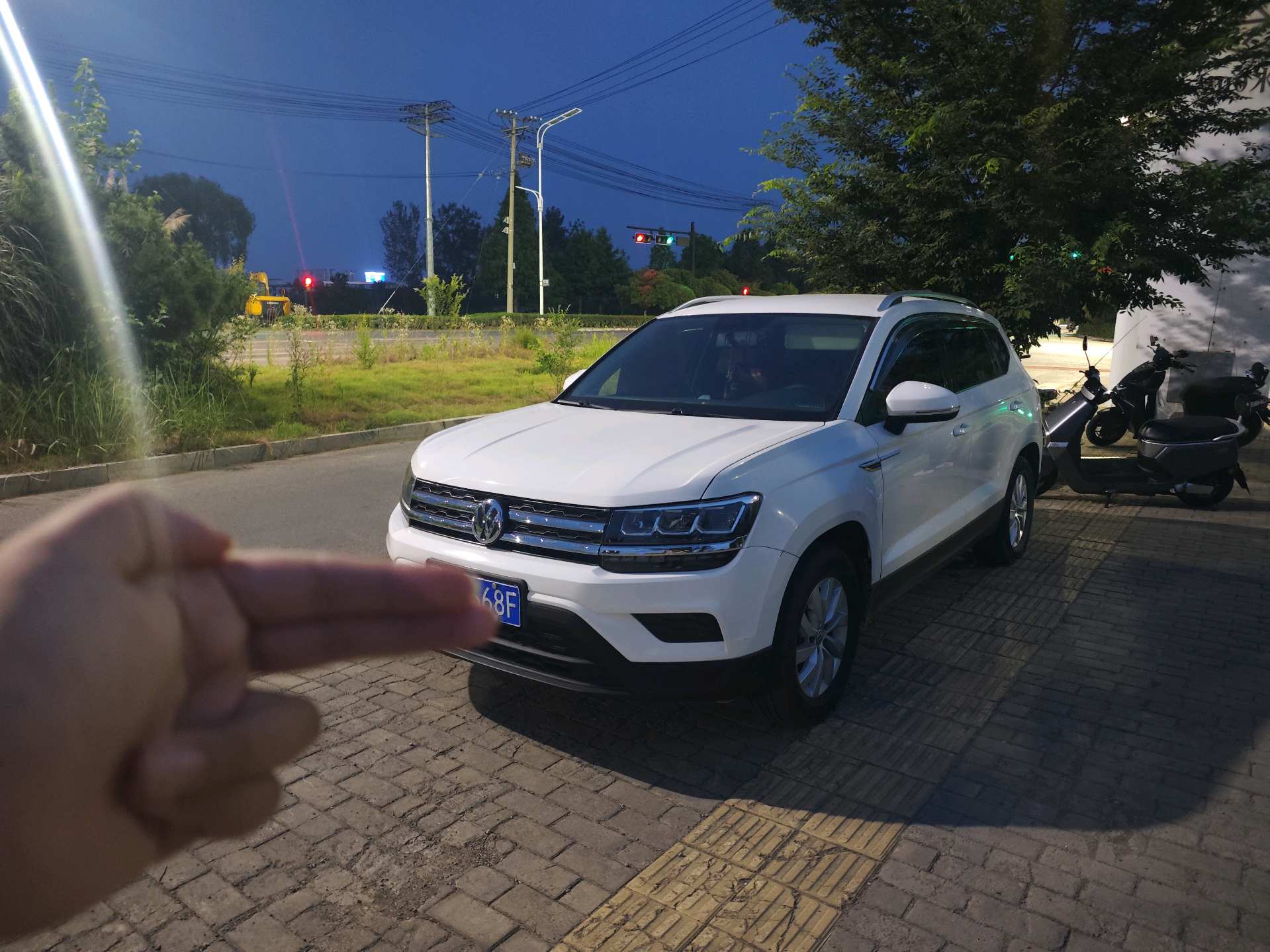 2019 2019 car image