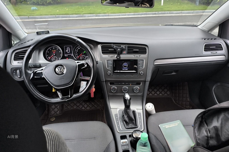 Volkswagen Golf 2016 car image #11
