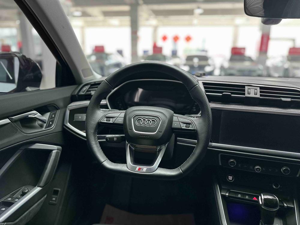 Audi Q3 Sportback 2023 #15 Audi Q3 Sportback 2023 car image #15